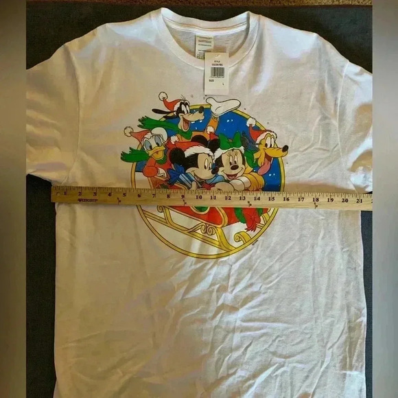 Disney Mickey Christmas Unisex White Basic Cotton Short Sleeve T-Shirt Size Lg - Picture 6 of 7